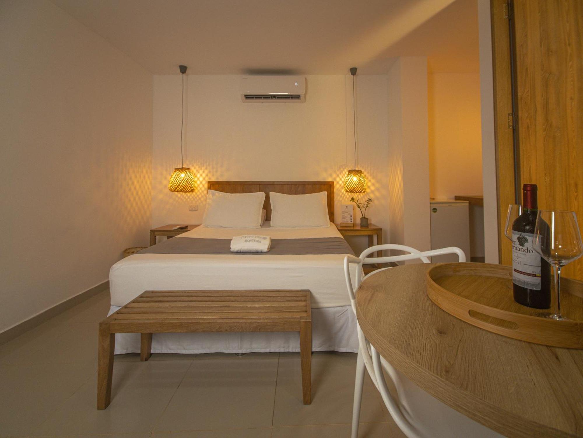 Hotel Centro Монтерия Экстерьер фото